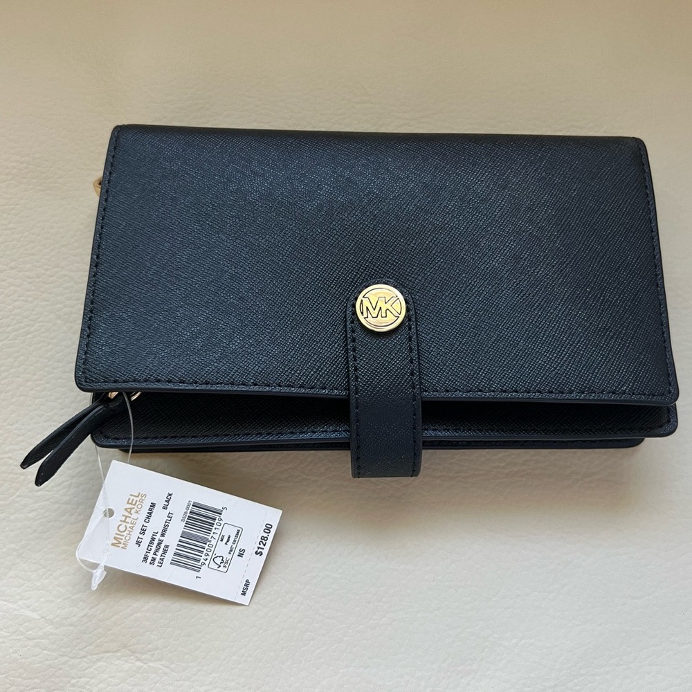 Michael Kors jet set charm phone case wristlet
